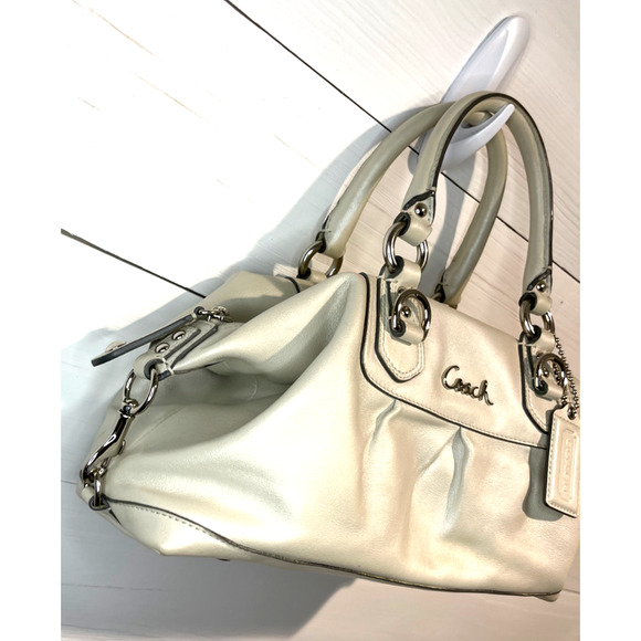 Coach Handbag c1249-f15445 Pearl White with Hang Tag, No Shoulder Strap - Picture 3 of 8